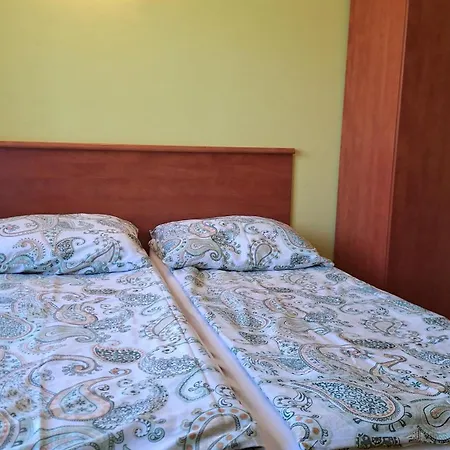 Rafa Δωμάτια σε οικογενειακή κατοικία *