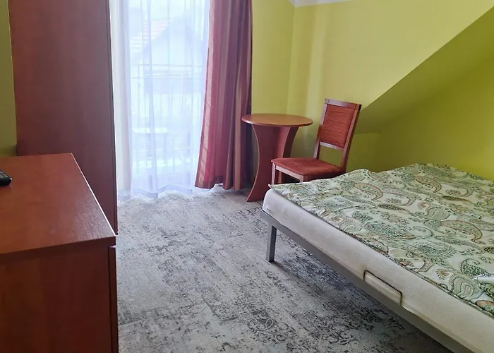 ホームステイ Rafa トシェンサチ